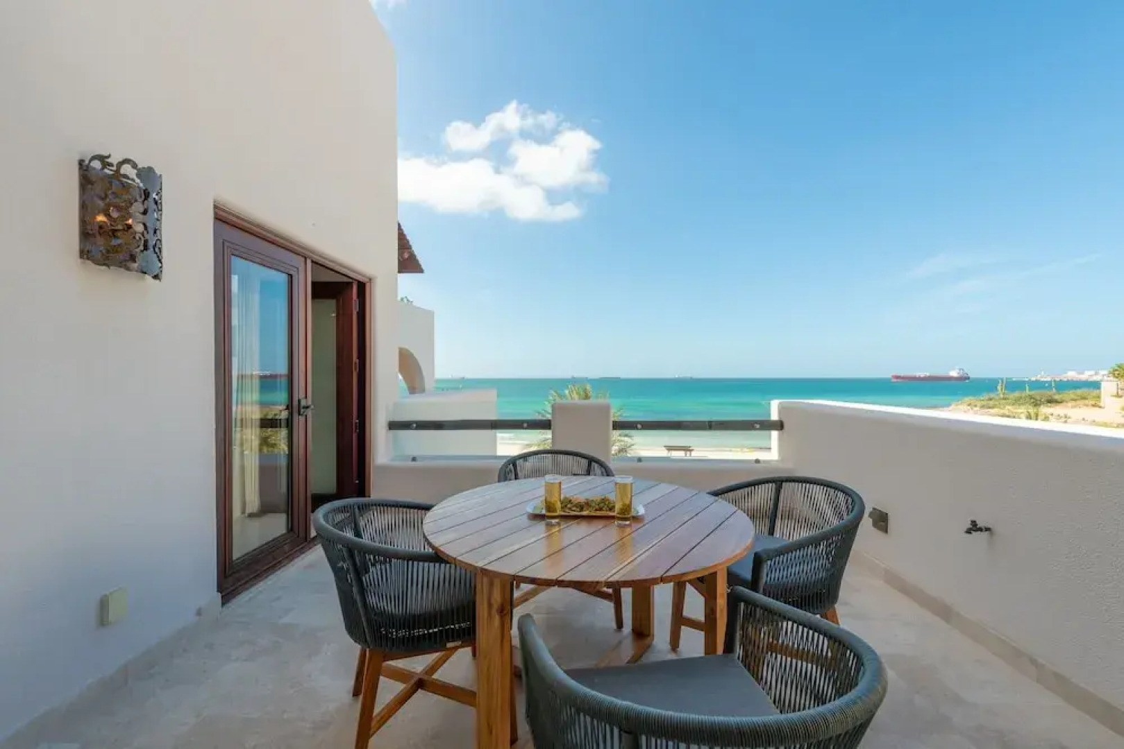 Playa de La Paz by Lumina