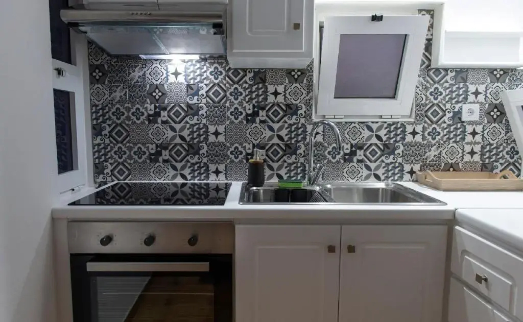 Peter & Paul Seaview House Private Parking, A/C