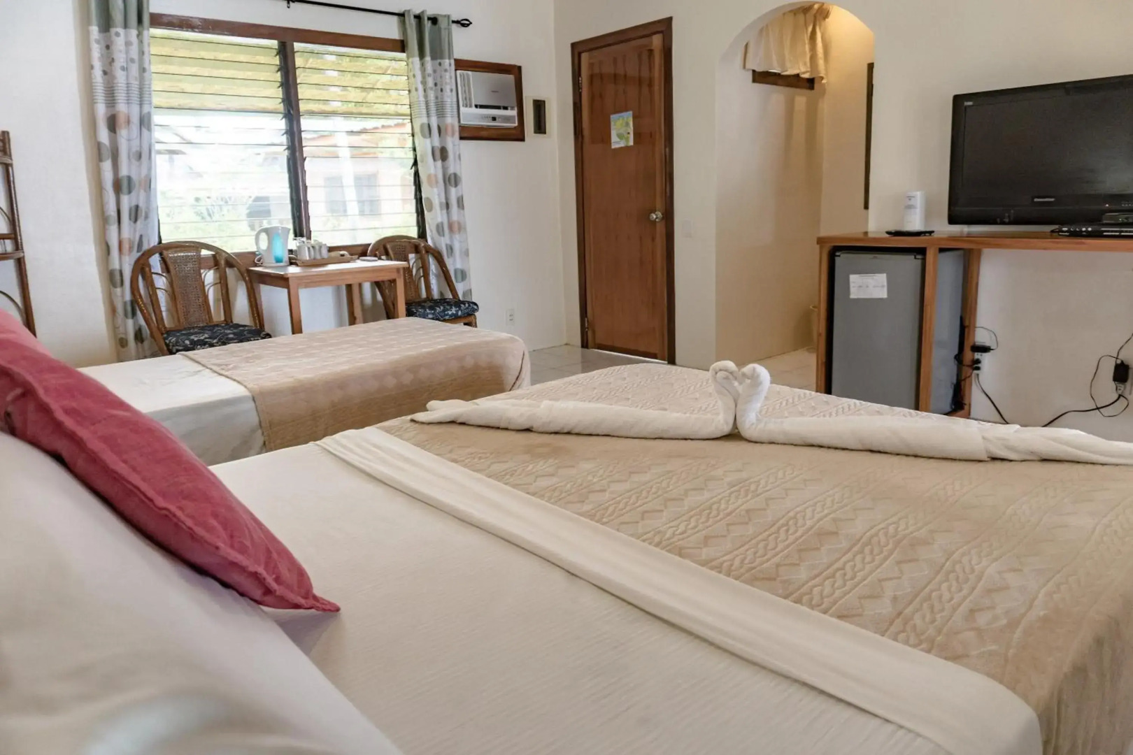 Quo Vadis Dive Resort Moalboal