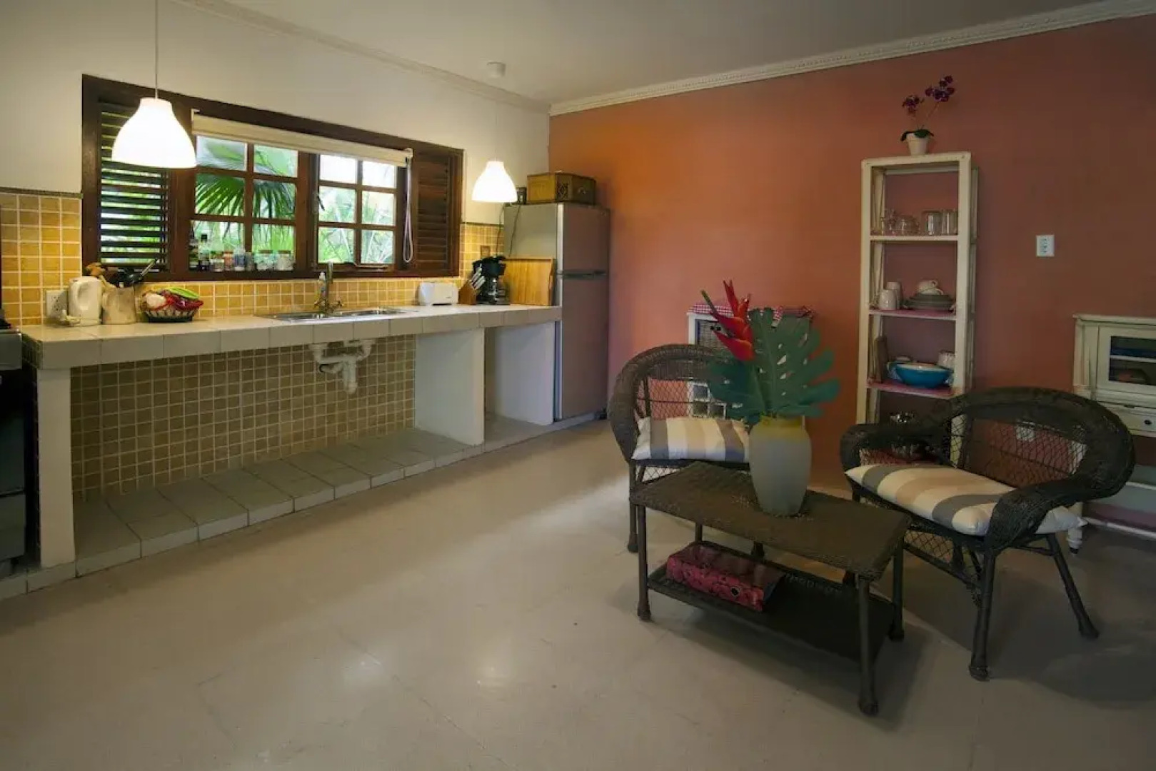 Sun Reef Village on Sea