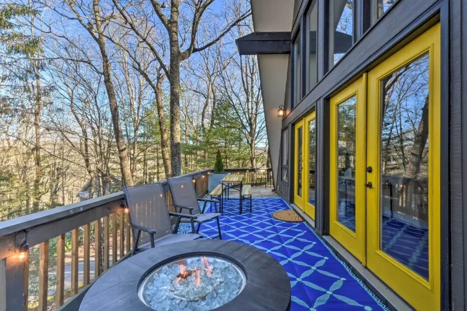 Spacious & Newly Remodeled A-frame w/ 2 Decks