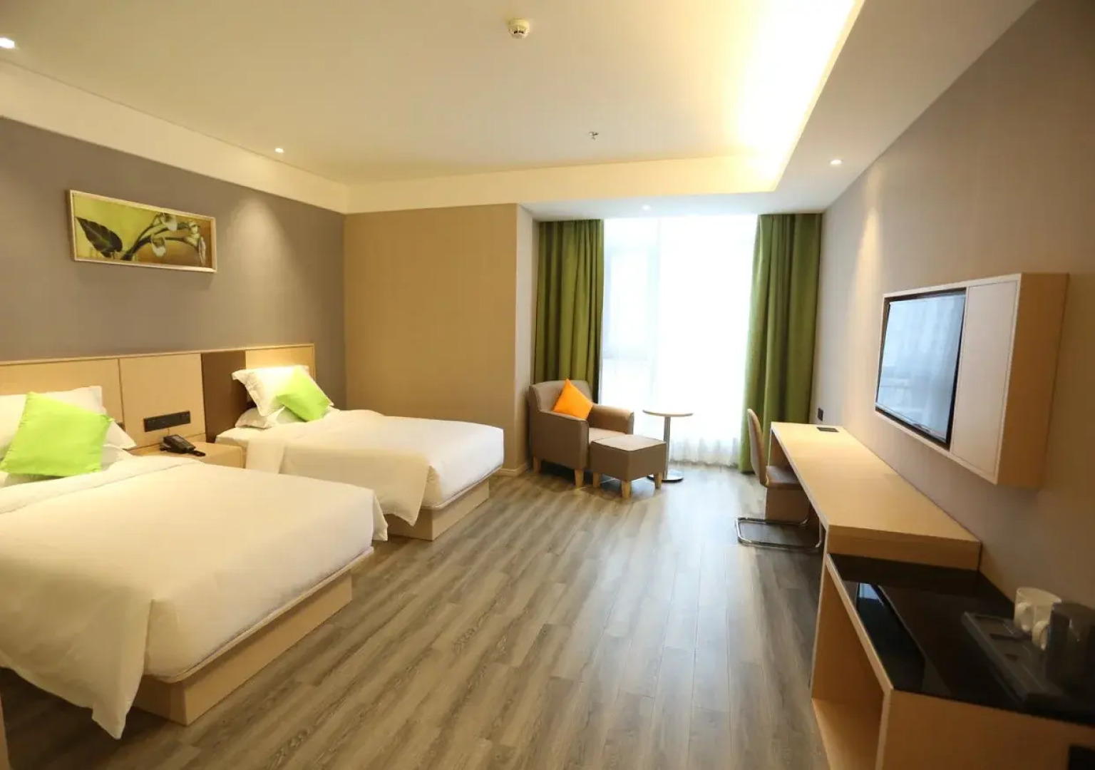 IBIS Styles NC Red Valley