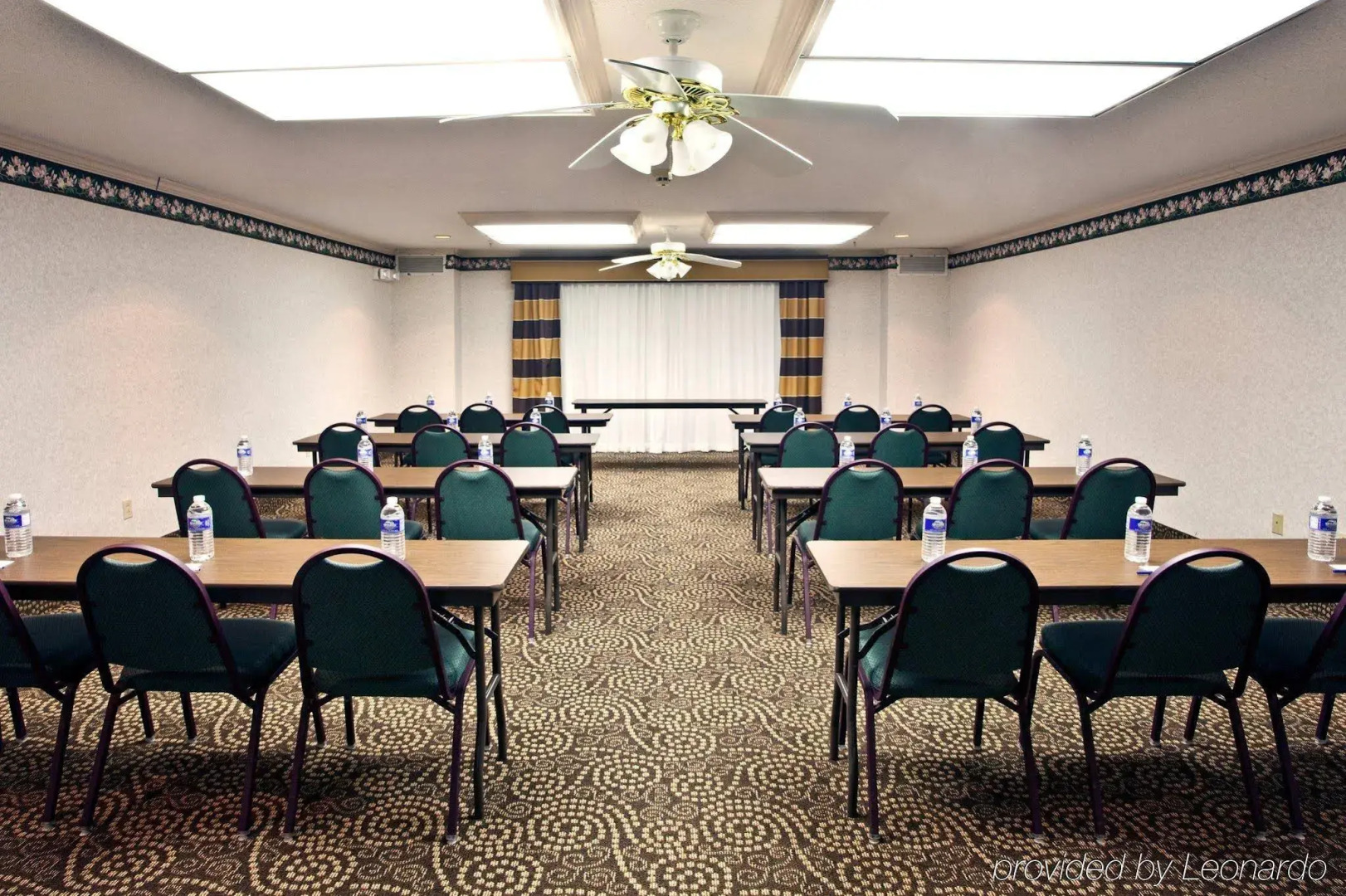 Holiday Inn Express & Suites Milton East I-10 by IHG