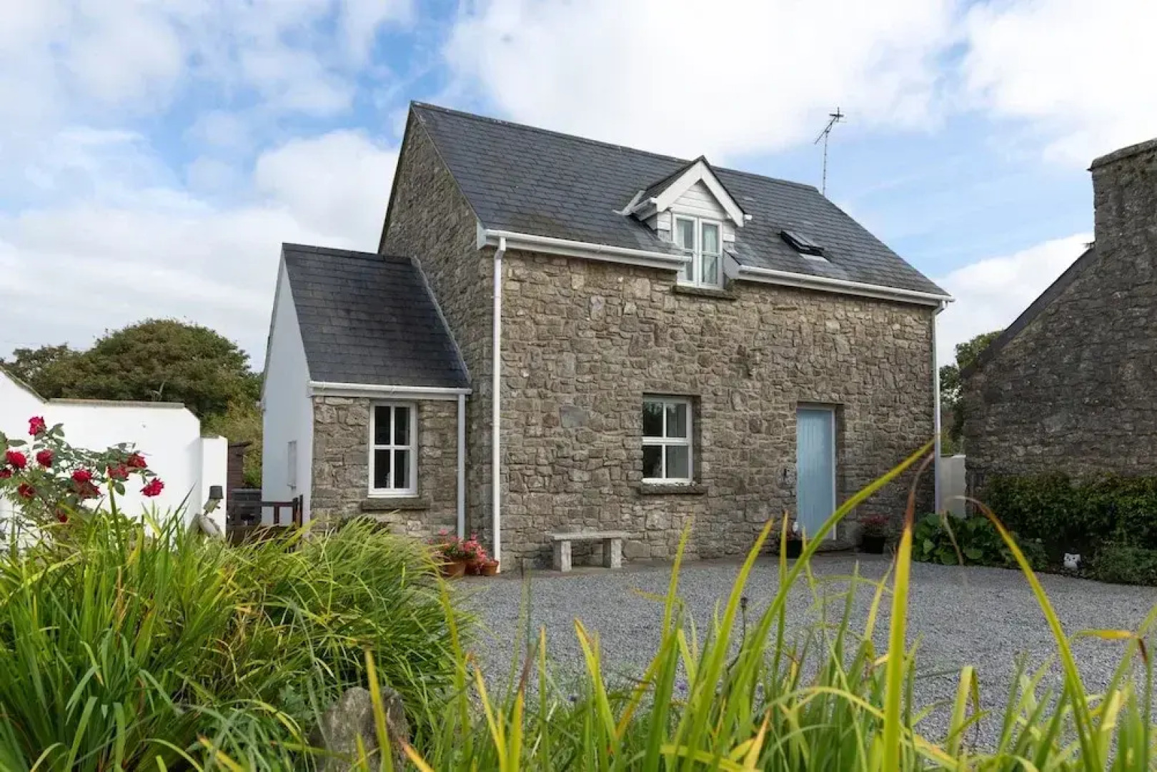 Two Hoots - Peaceful Cottage Rural Views