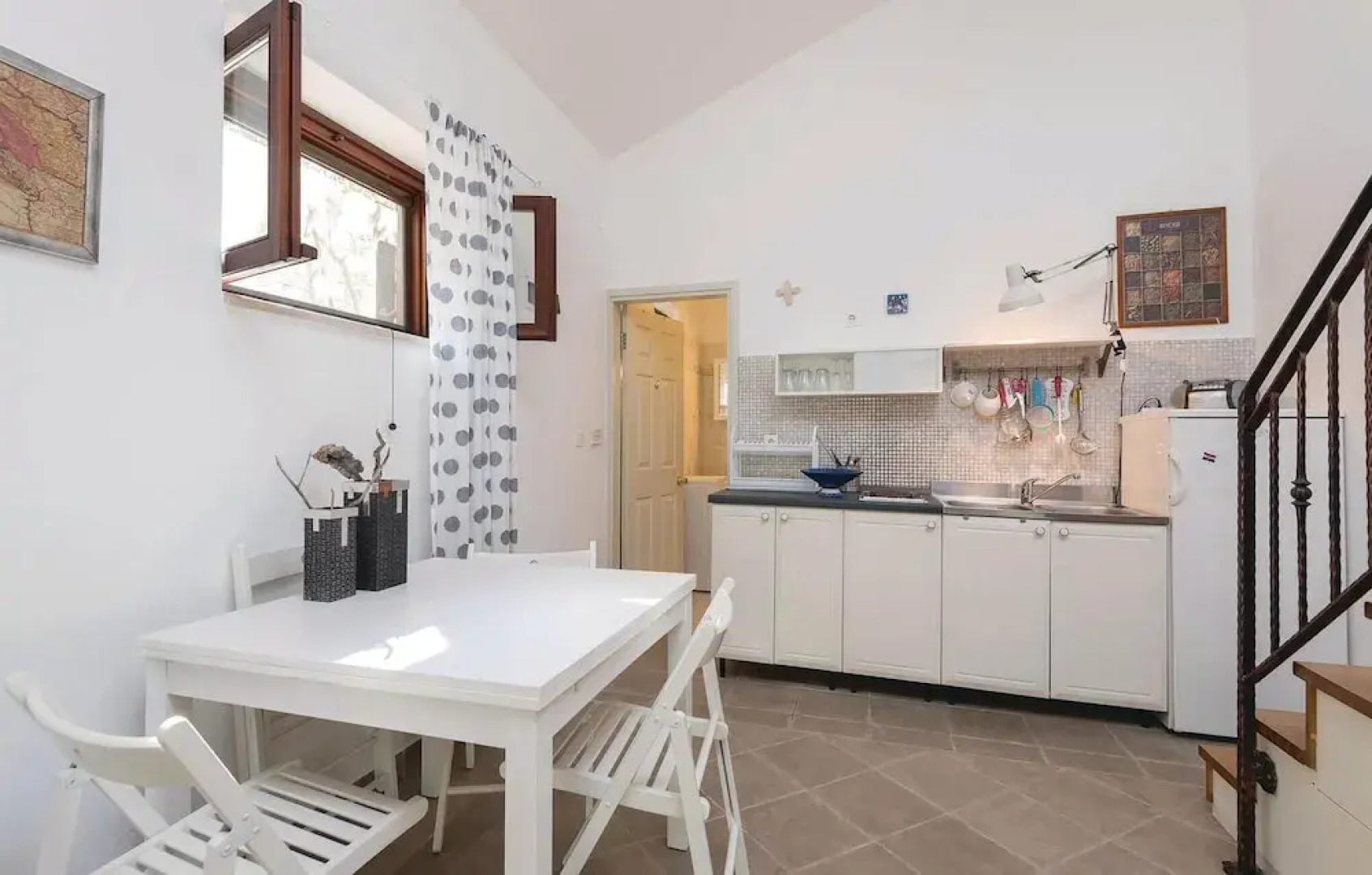 Stunning Home in Prigradica With Sauna, Wifi and 5 Bedrooms