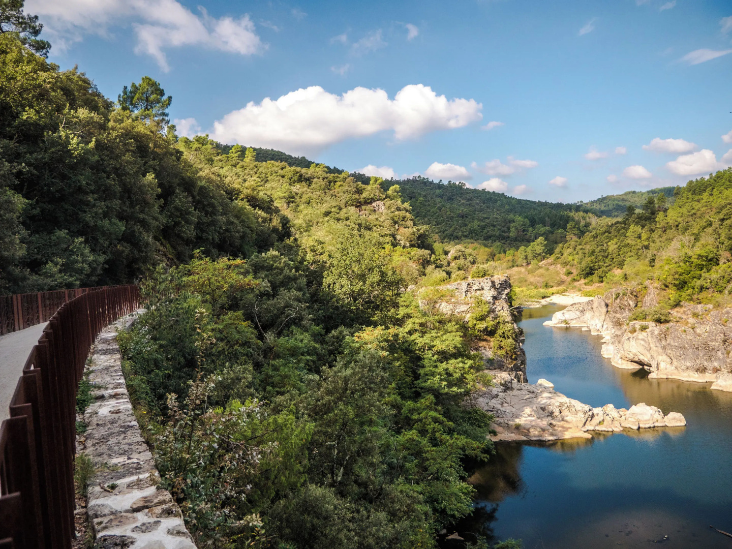 Contact Hotel Le Bois Sauvage