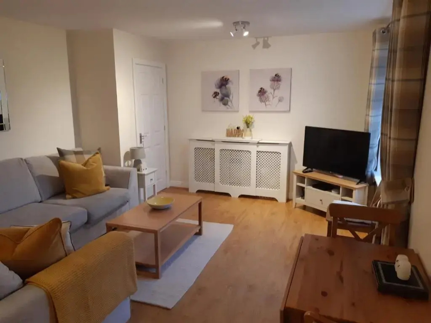 Conaglen, 2 Bedroom Lochside Flat