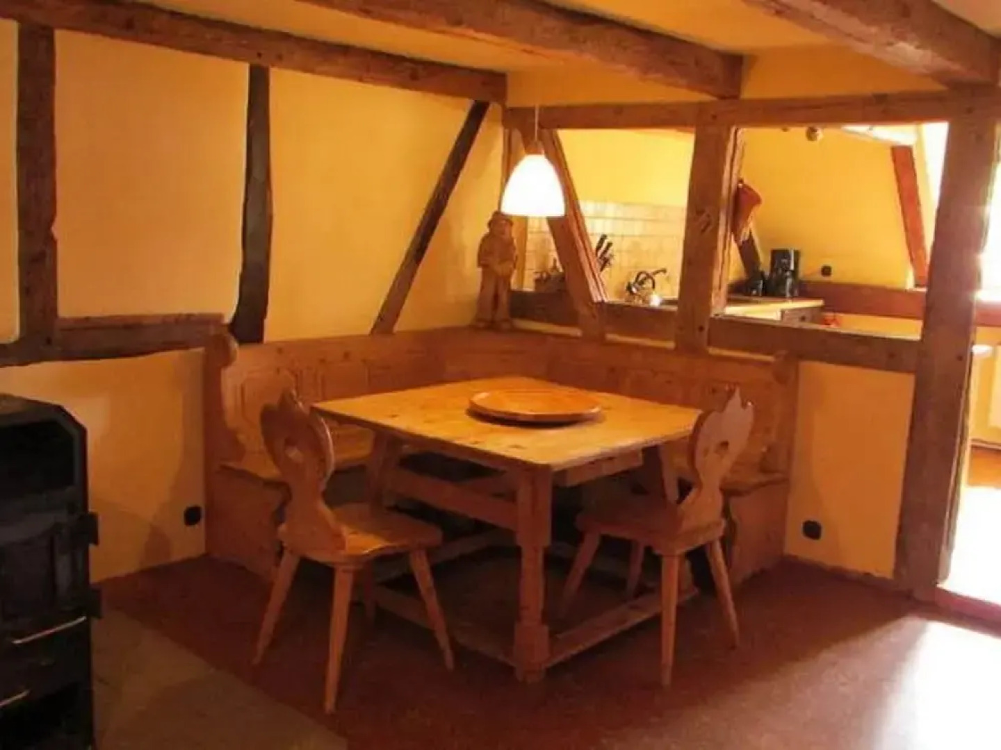 Spacious Apartment With Garden