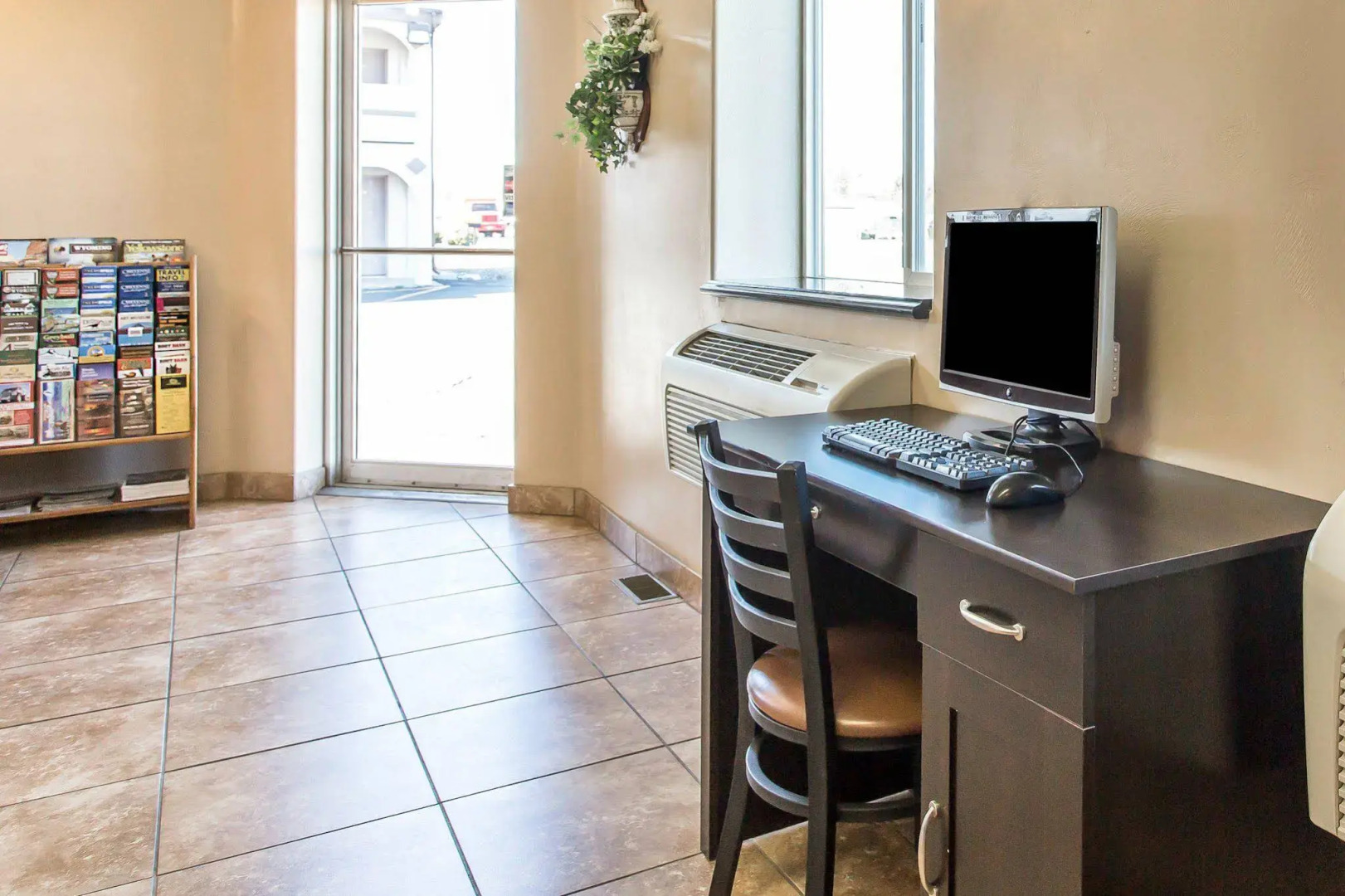 Riverton Inn & Suites