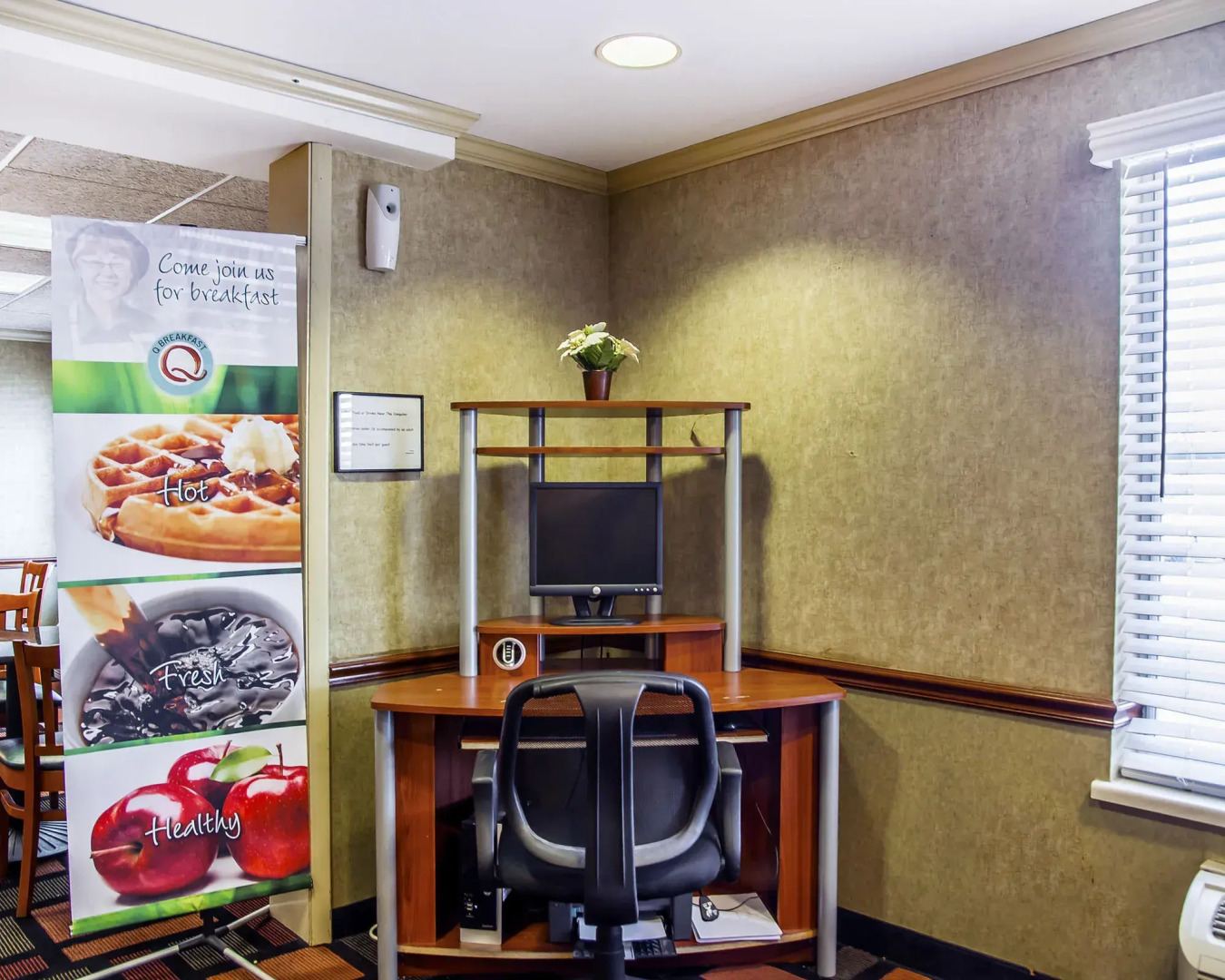 Quality Inn & Suites CVG Airport