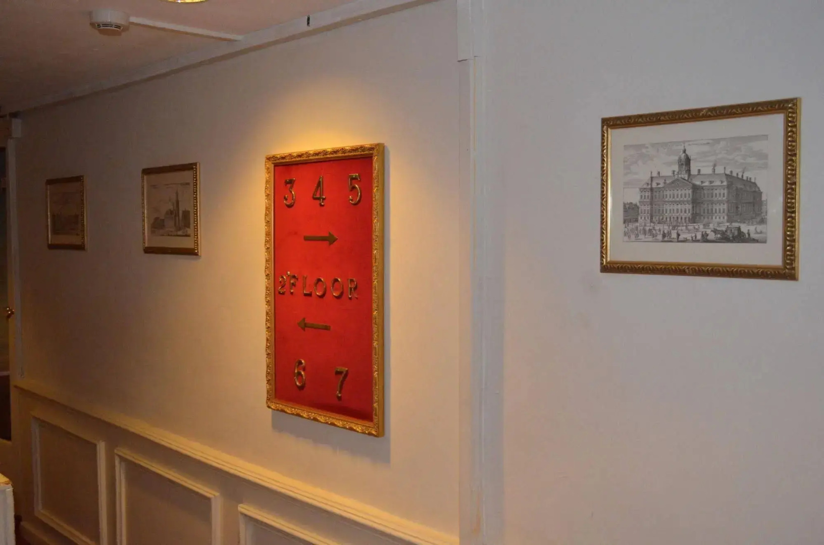 Rembrandtplein Hotel