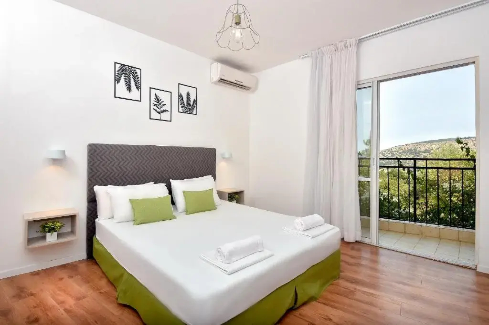Eilon TravelHotel