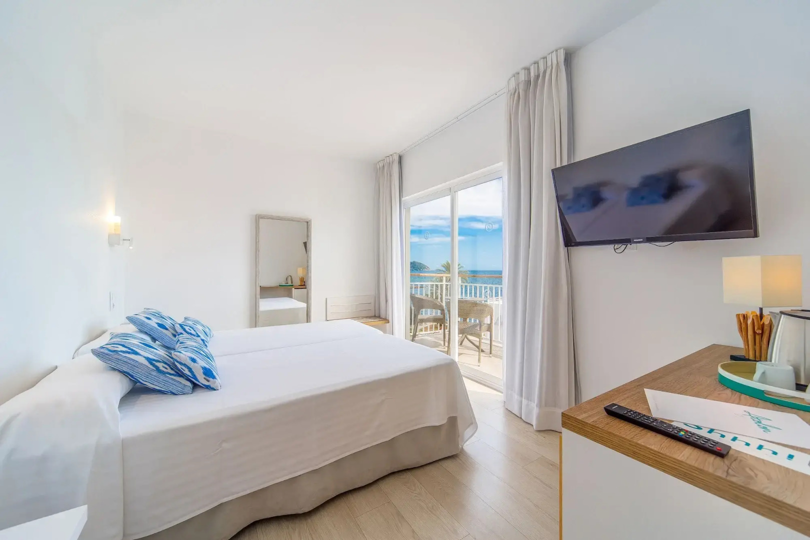 Hotel Atolon & Kaafu Beach Club