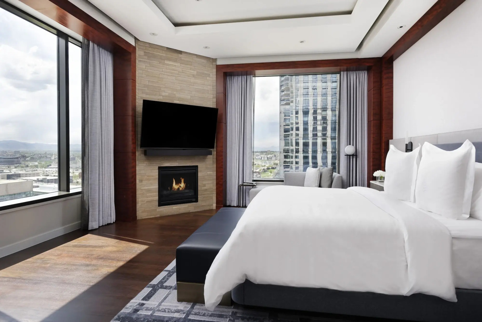 Отель Four Seasons Denver