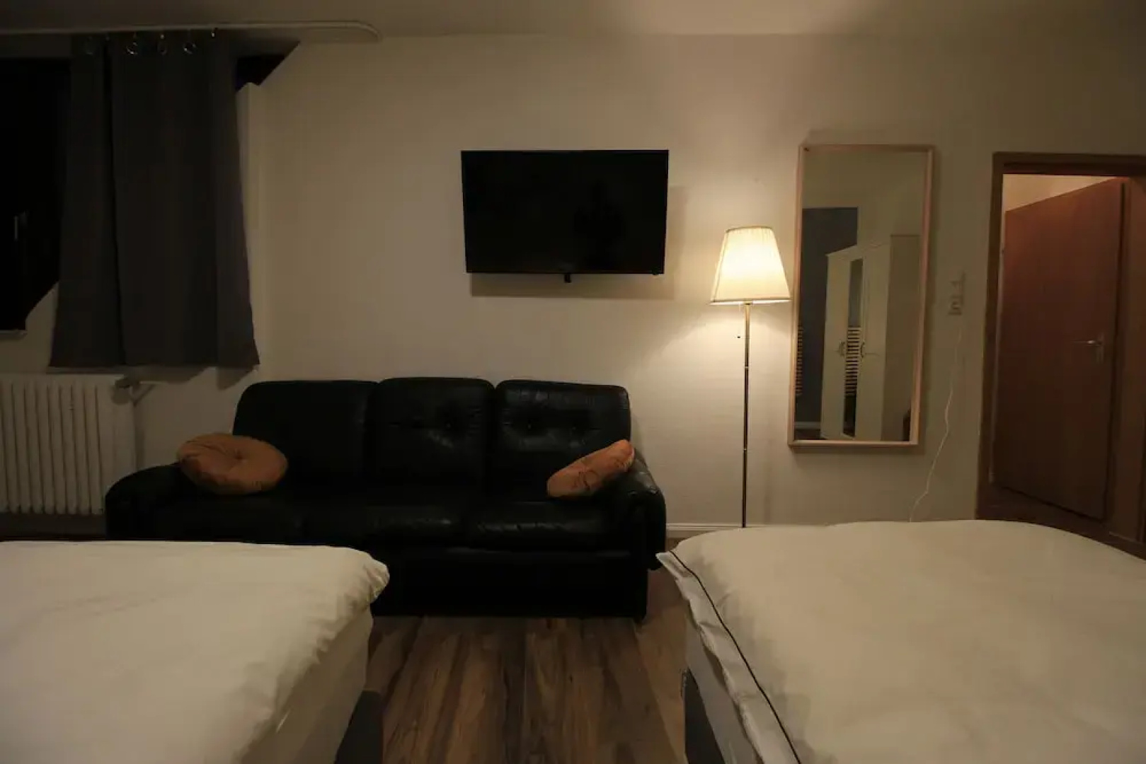 Asia Dreieck Pension Zimmer