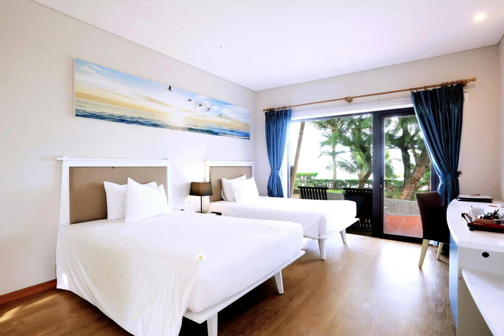 Sandy Beach Non Nuoc Resort