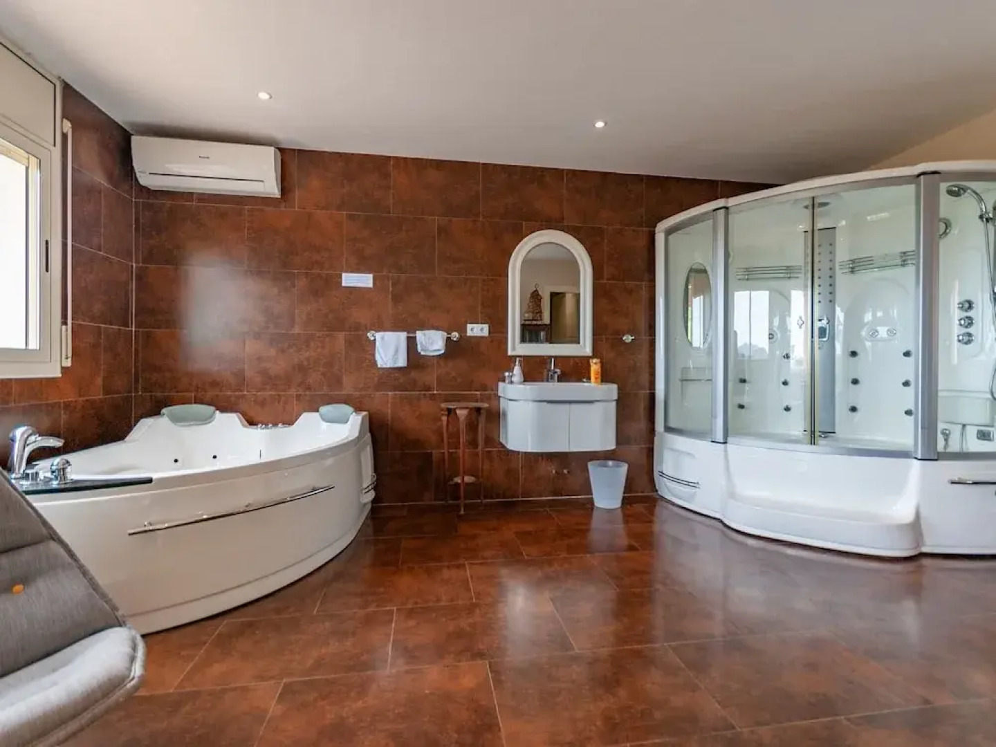 Regal Villa in Olivella With Private Swimming Pool