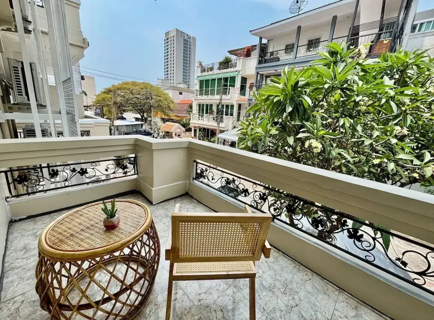 Charm Hostel at Pratumnak