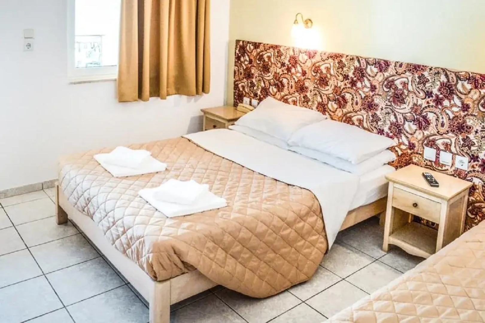 Alexandros Hotel