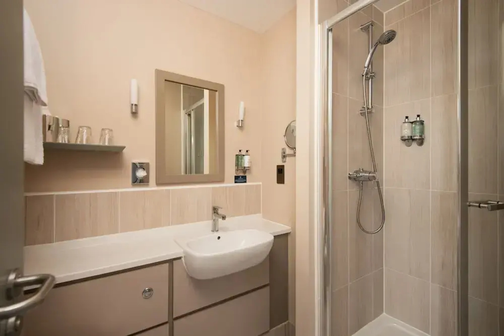 The Commissioners Quay Inn - The Inn Collection Group