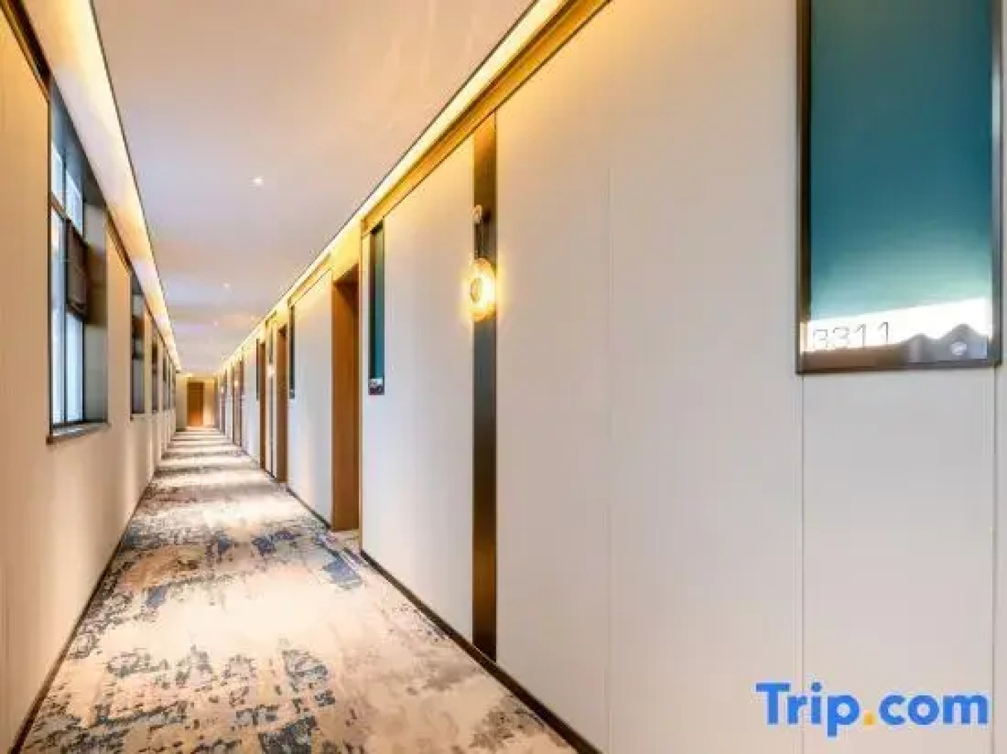 Yinhua Business Hotel