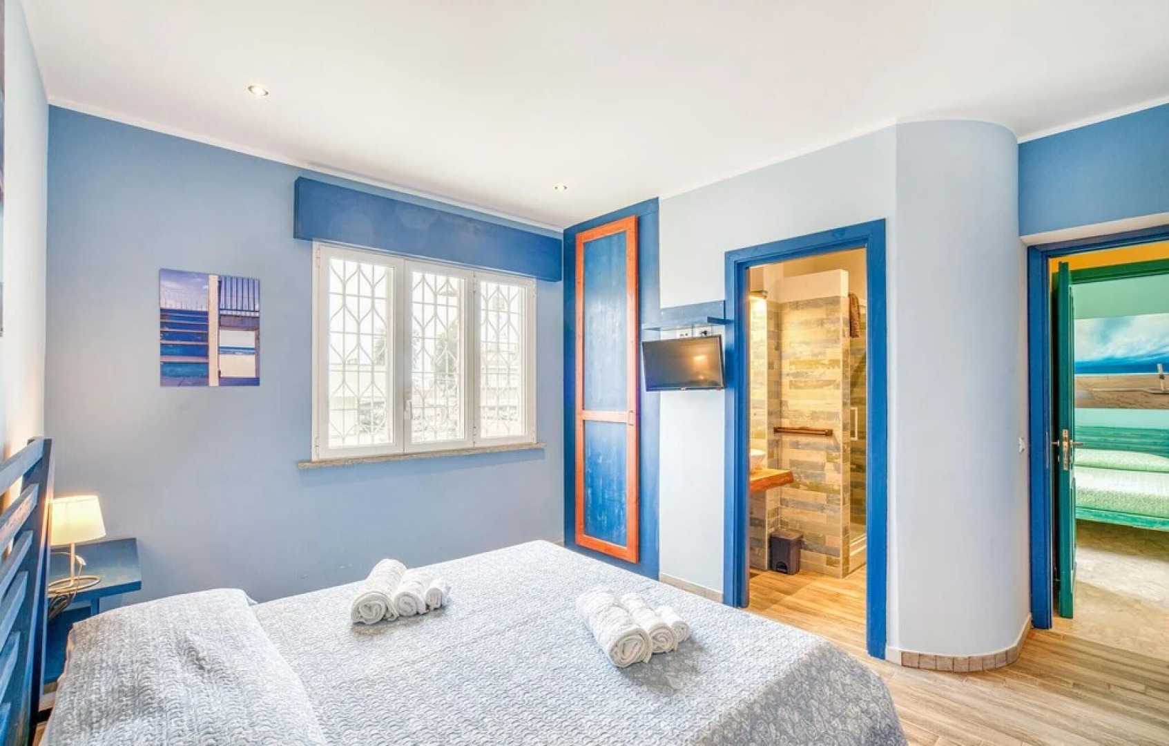 Beautiful Home in Torvaianica With 5 Bedrooms and Outdoor Swimming Pool