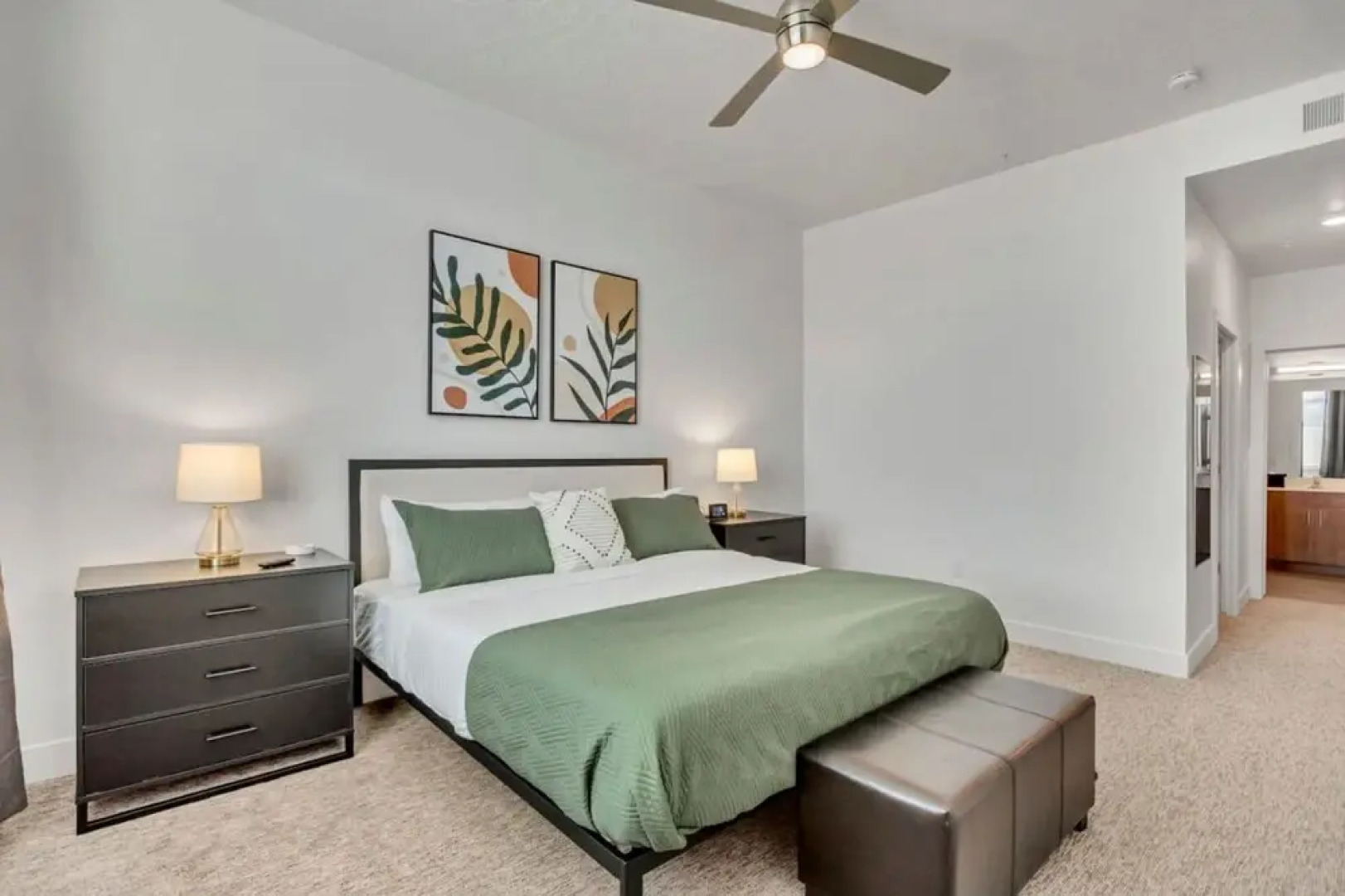 Stunning Corporate Housing - Hill Afb - Davis Conf