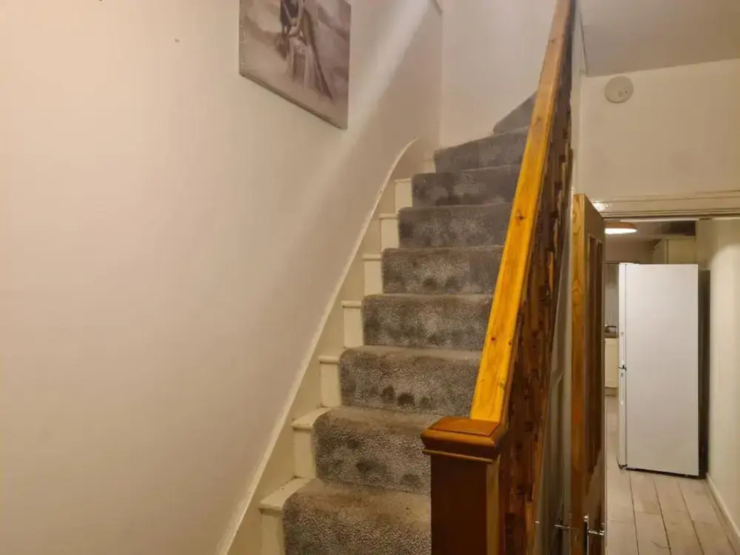 Impeccable 4-bed House in Bilston