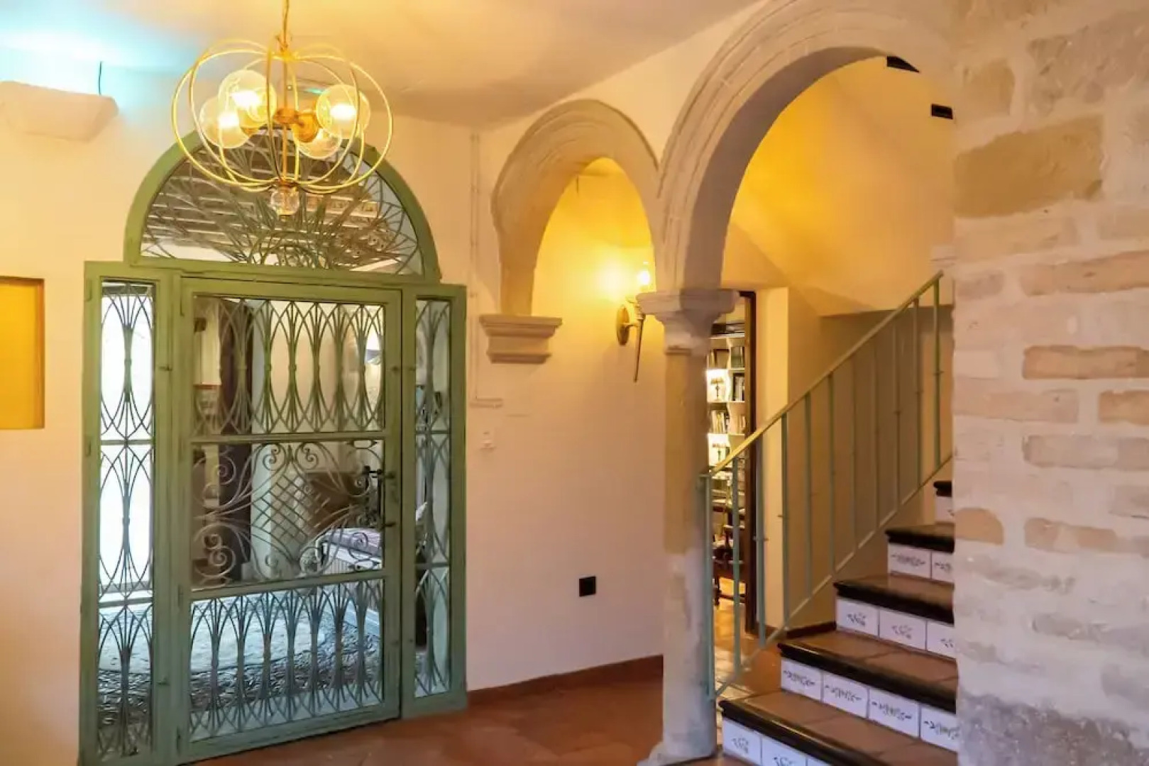 Hotel  YIT La Casona del Arco