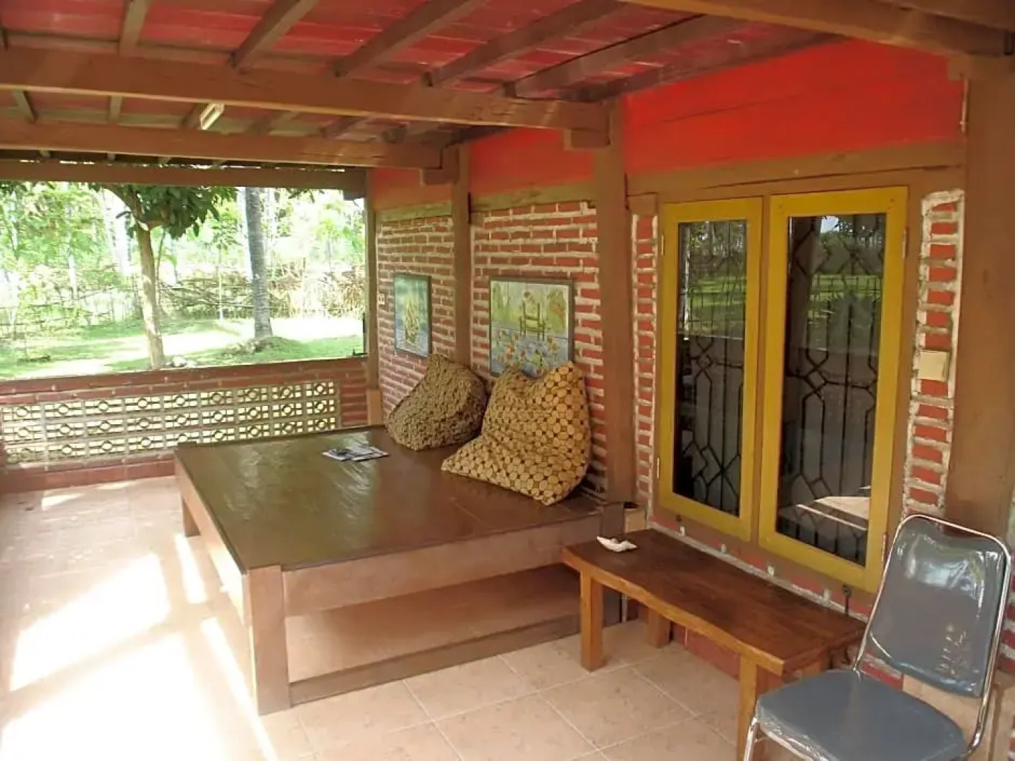 GONDANG1 beach hotel