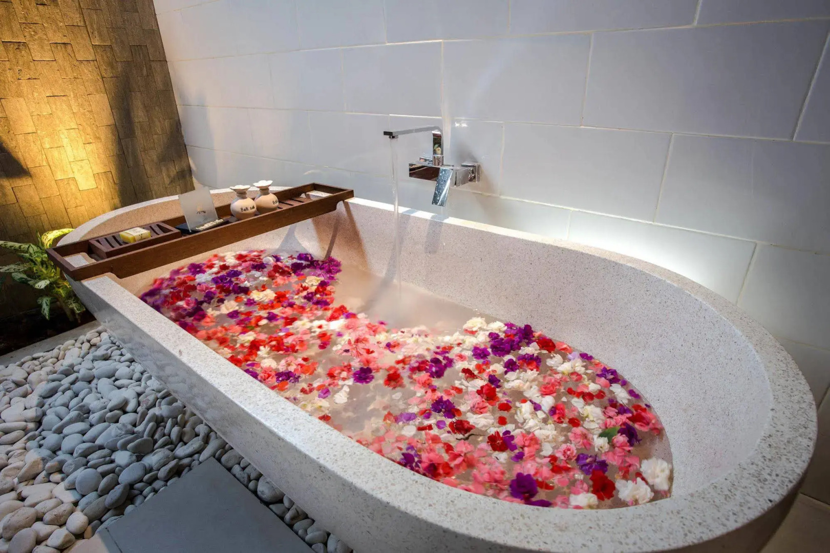 Solo Villas and Retreat