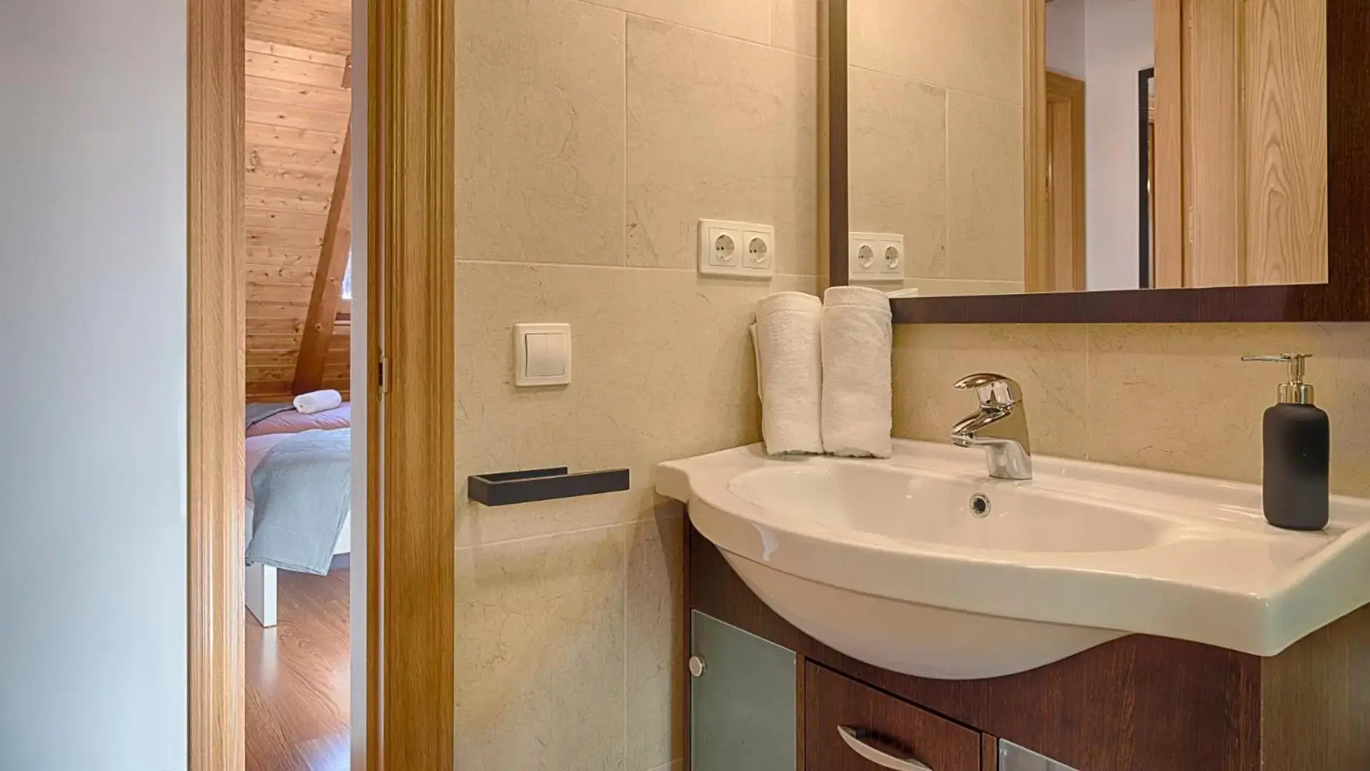 Saplan Apartamento SAUBAGA