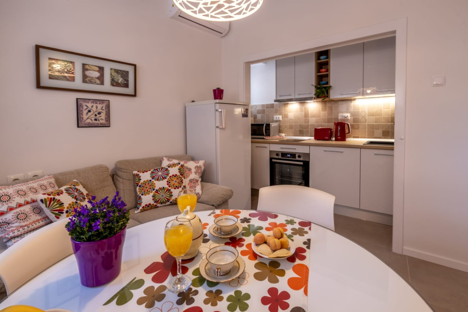 Apartment Ljubav - with parking : A1 Makarska, Riviera Makarska