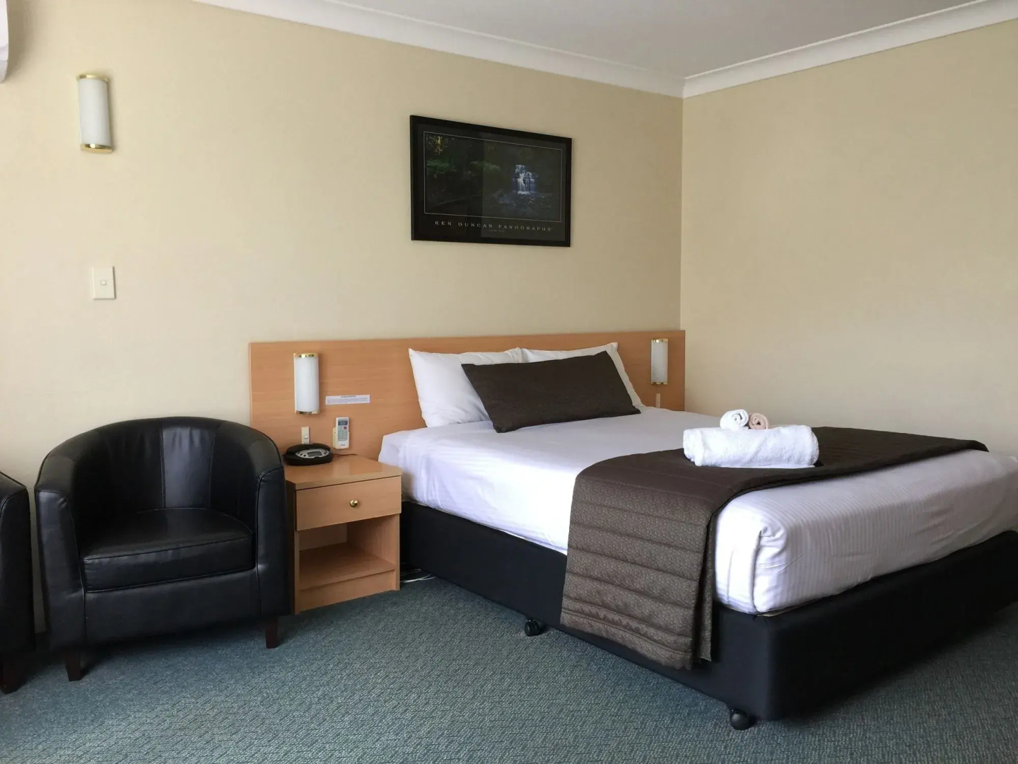 Kyah Hotel