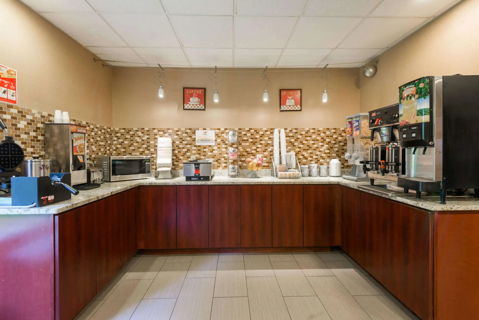 Super 8 by Wyndham Mars/Cranberry/Pittsburgh Area