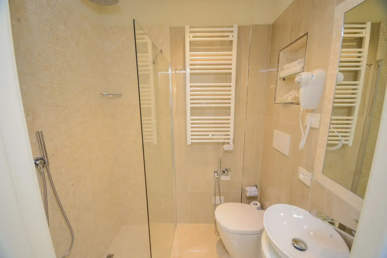 Villa Garuti Hotel & Appartements