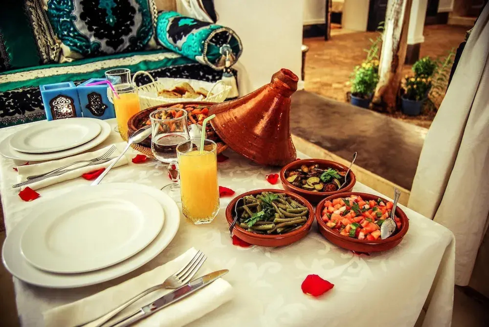 Villa With 6 Bedrooms in Marrakesh, With Wifi