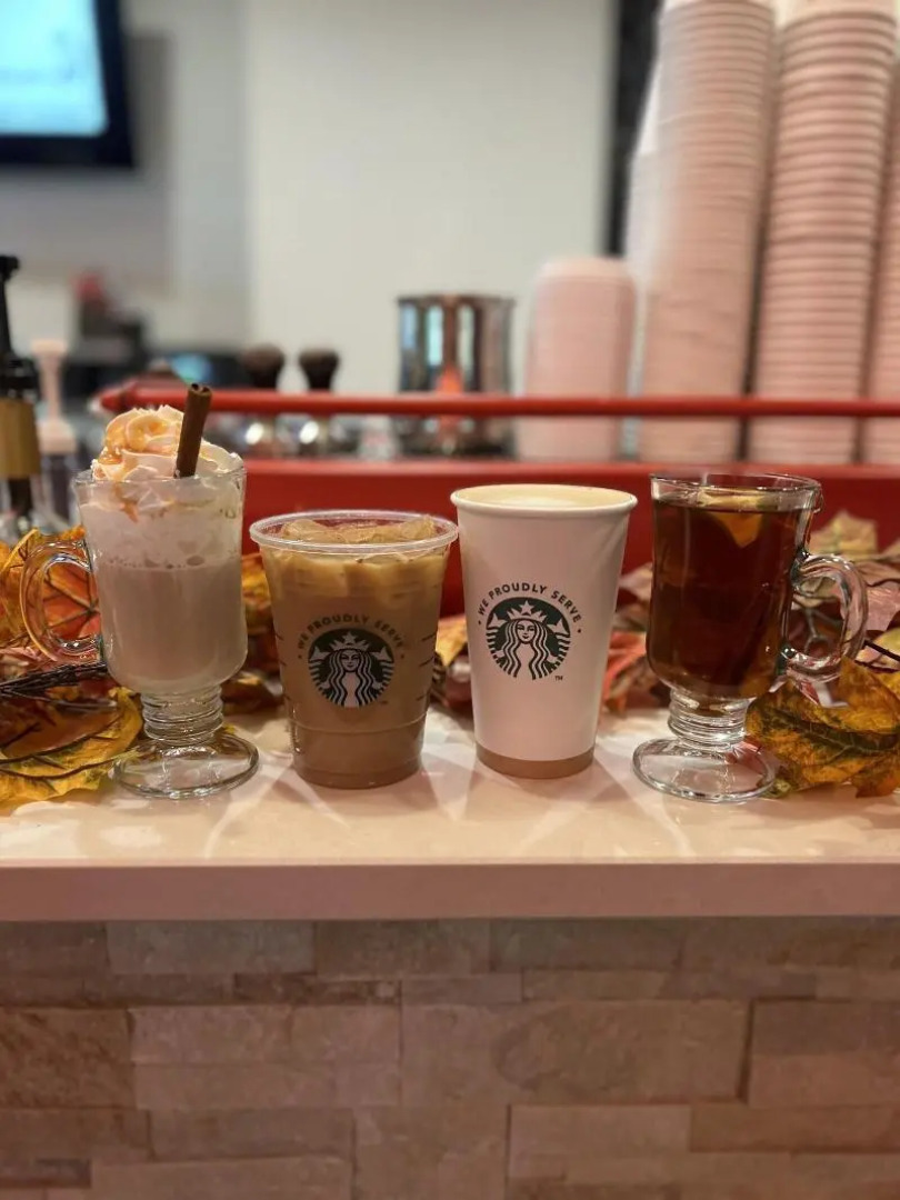 The Davenport Grand, Autograph Collection