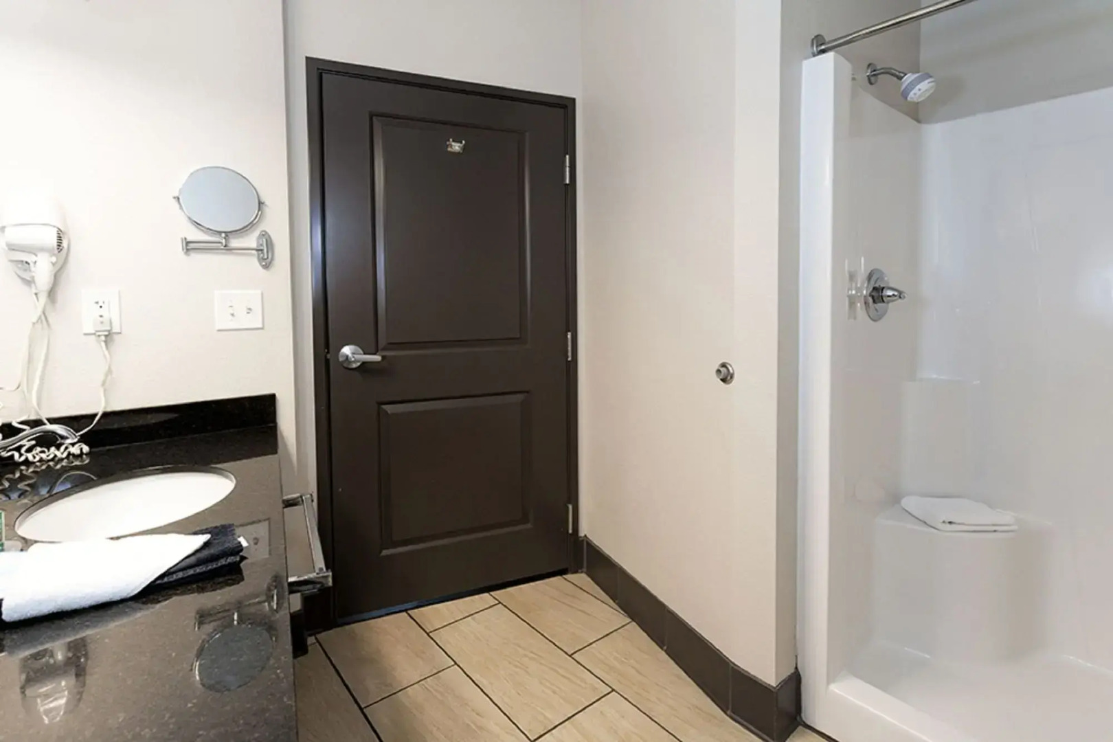 Park Point Marina Inn