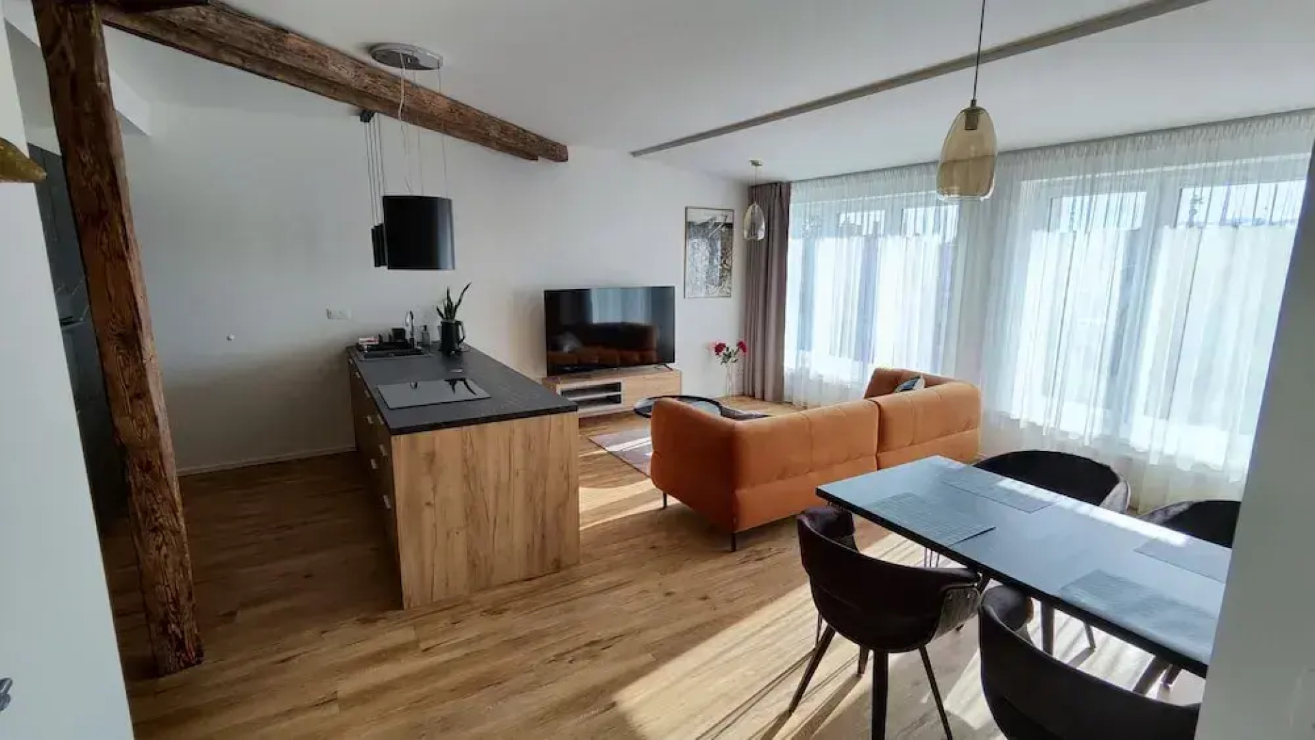 DOHNANYI Villa by CHORS