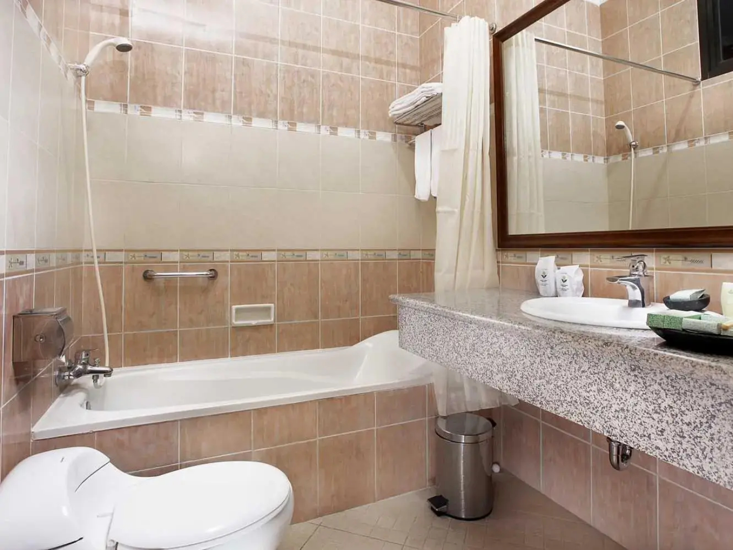 Ning Tidar Hotel