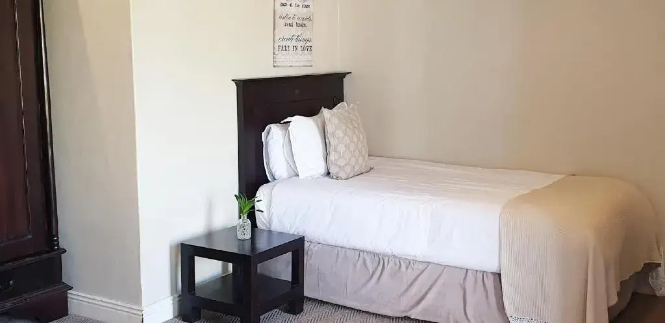 African Sands Bed & Breakfast