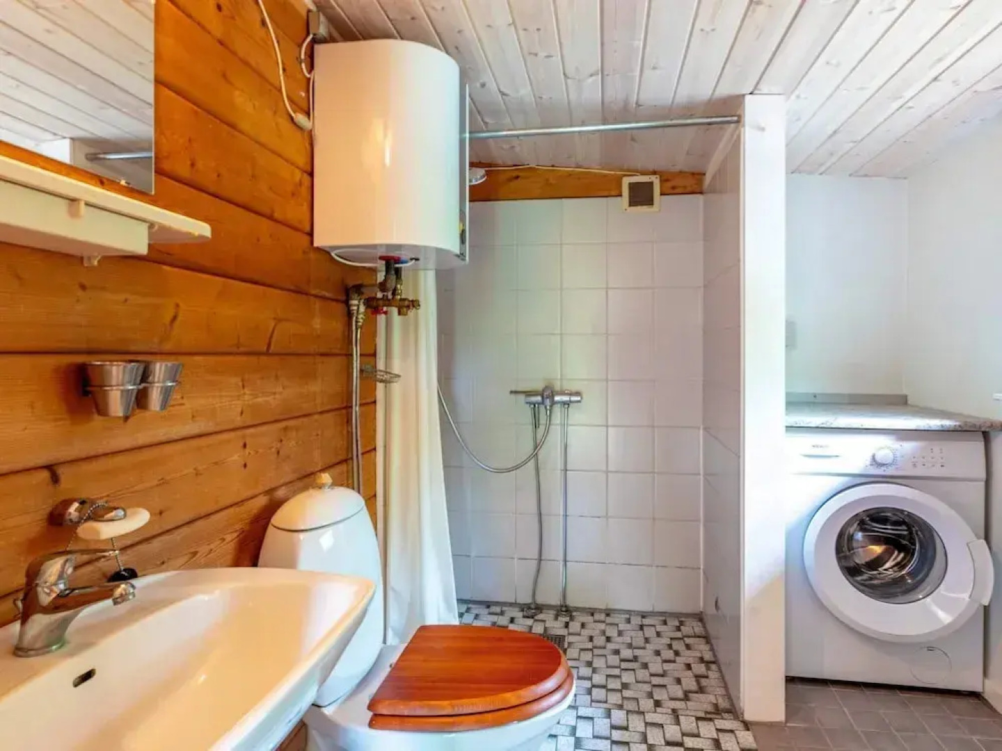 6 Person Holiday Home in Roslev