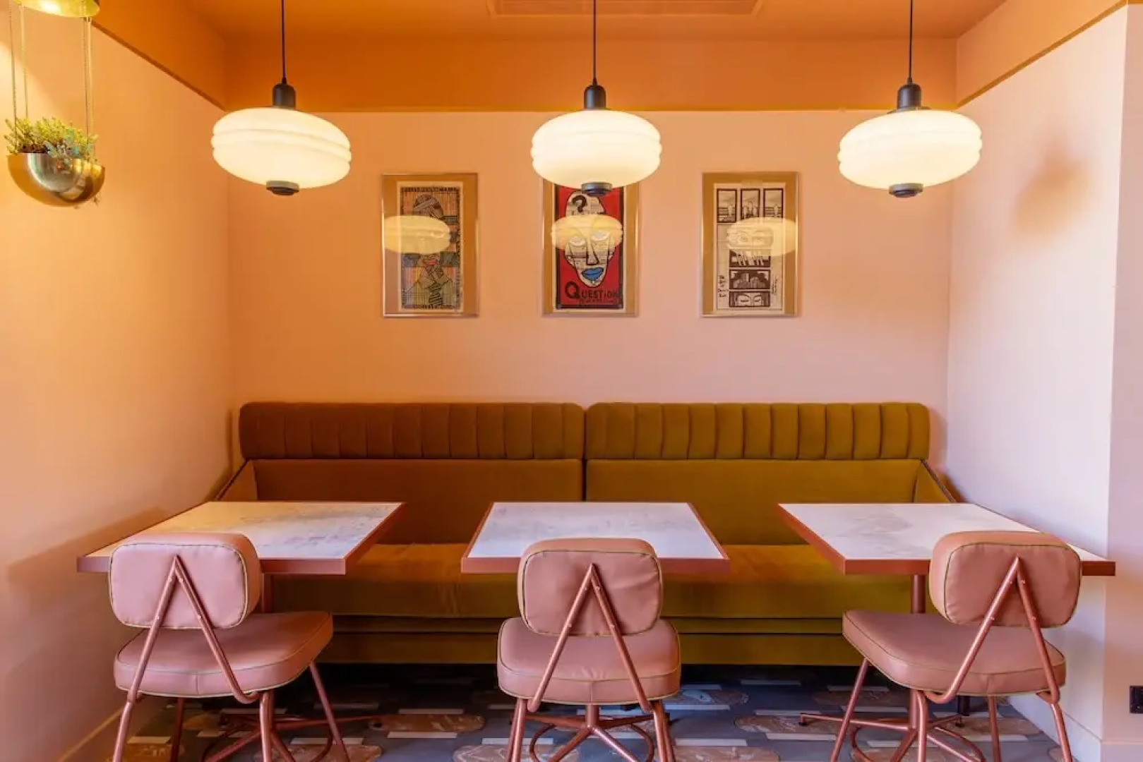 Le Petit Hotel