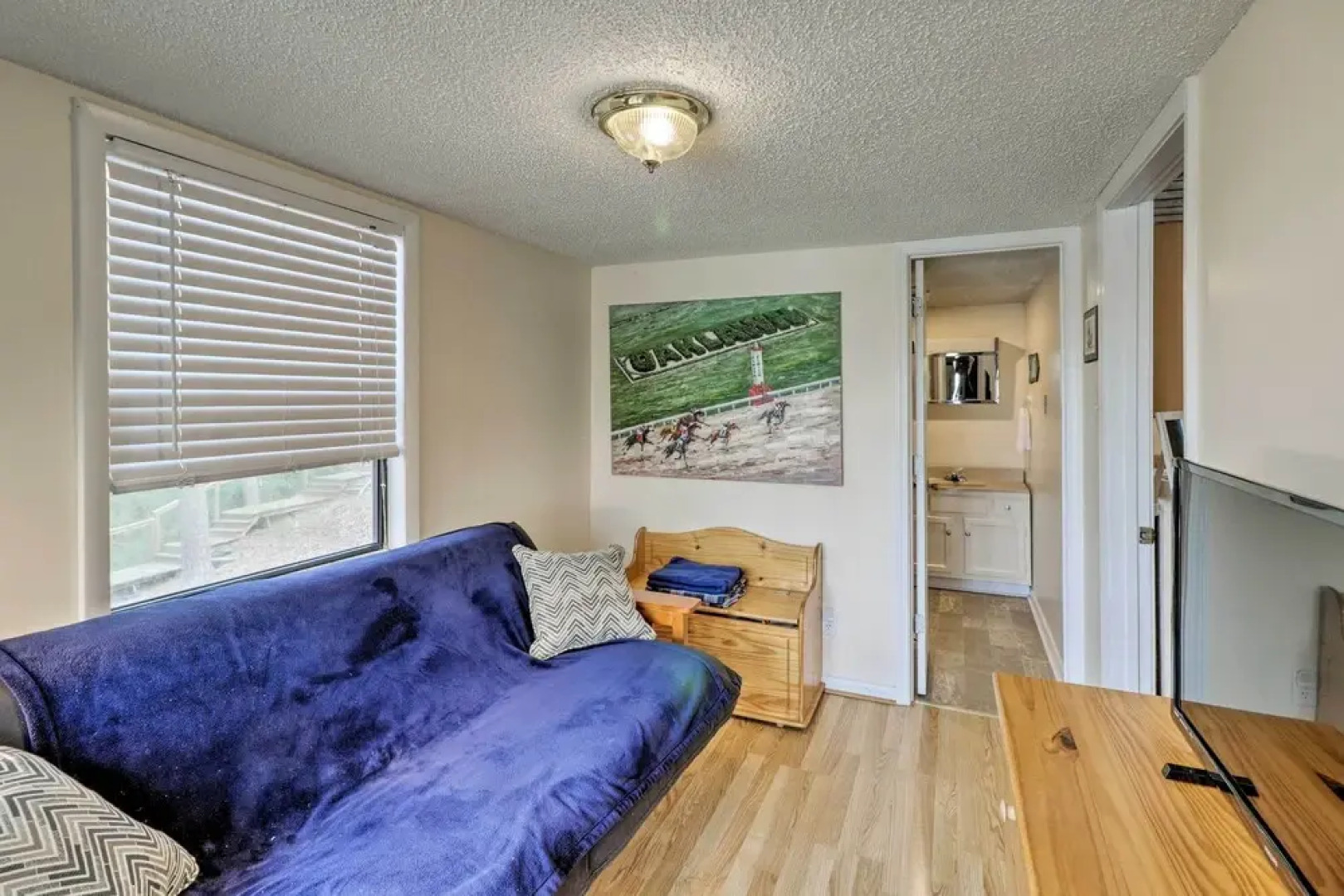 Riverfront Deck + Fire Pit: Hot Springs Retreat!