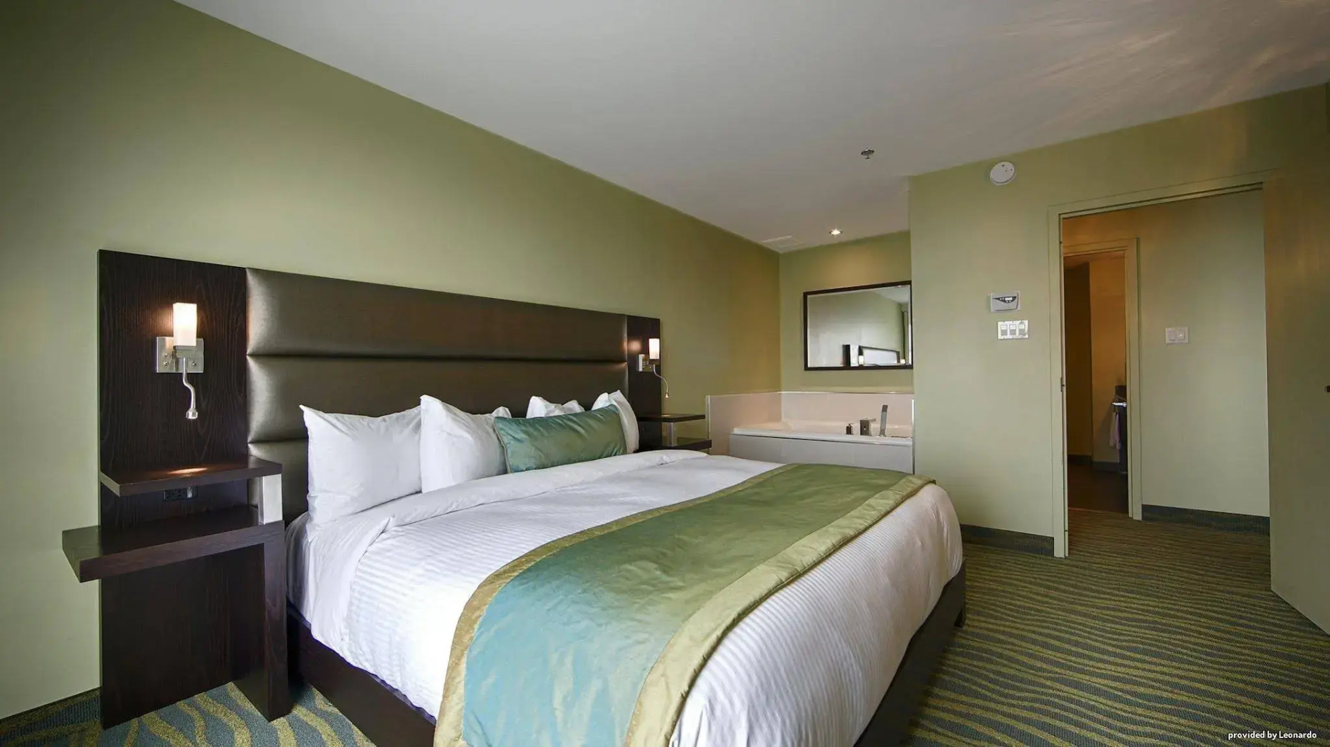 Отель Hotel Levesque