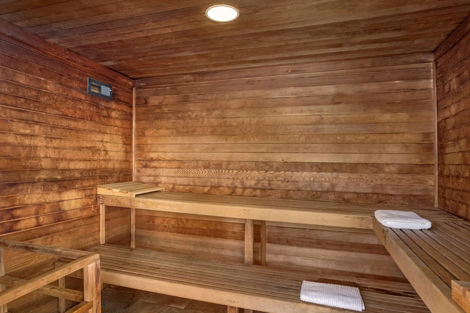 Lincoln Sands Oceanfront Resort, an Ascend Collection Hotel