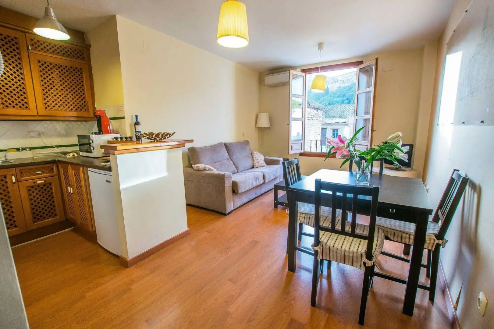 Apartamentos Turísticos Alhambra