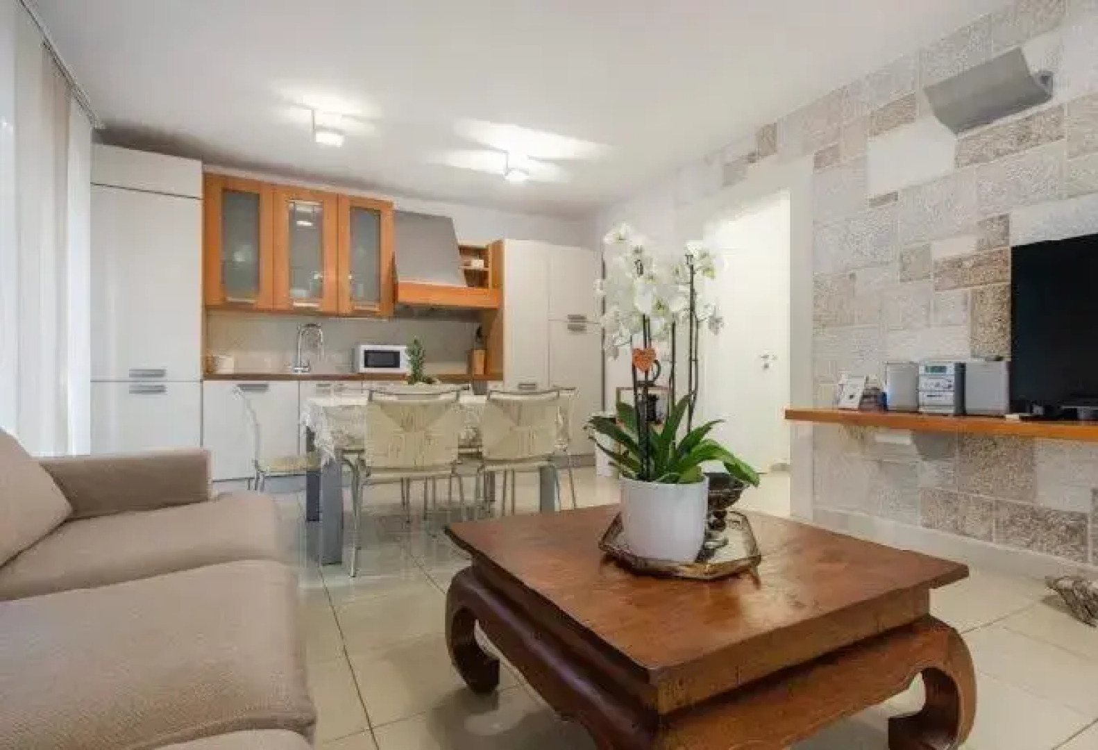 Delux Villa Hedonica