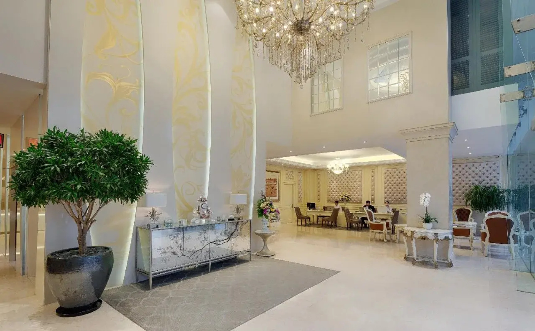 Grand Silverland Hotel & Spa